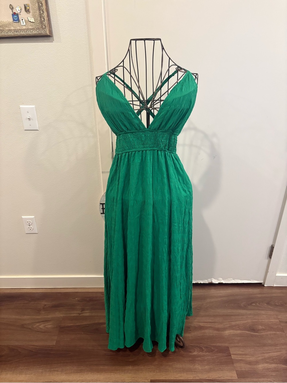 SHEIN Green Crisscross Strappy V-Neck Maxi Dress